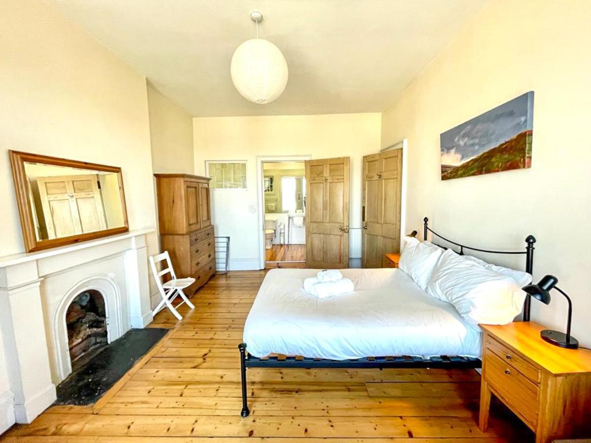 Incredible St Andrew'S Sq - 2 Bed In The Sky — Photos 3